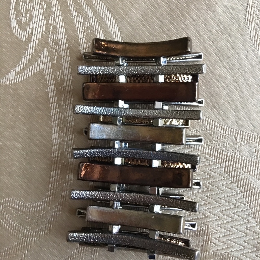 UNIQUE LADIES BRACELET - Picture 4 of 5